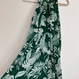 Tahari Green and White Patterned Dress Size S with Pockets